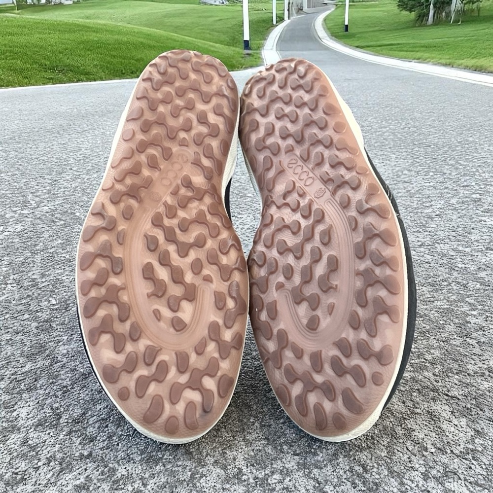 Ecco Women's Biom Black Leather Slip-On Shoes - Picture 6 of 8